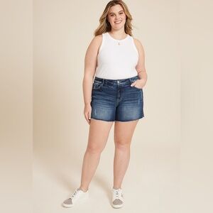KanCan Plus Size High-Rise Frayed Hem Shorts – Dark Wash – 4” – Size 20W- NWT
